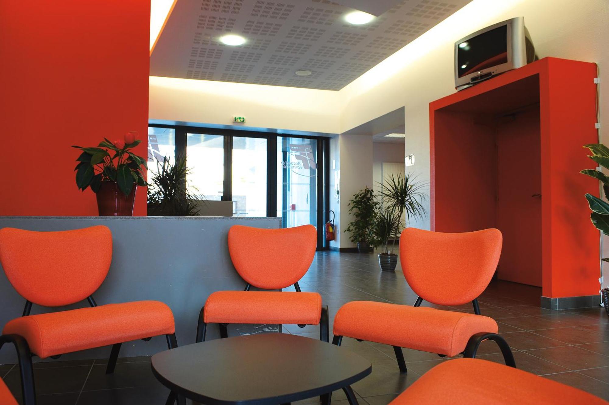 Hotel Jf Accueil & Formation Cholet